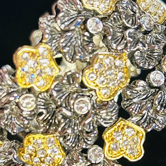 Floral Gold/Silver & Crystal Bangle Bracelet 🌼 Statement Piece - Sturdy 💛BNWOT - Picture 3 of 6
